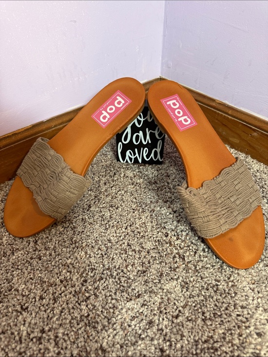 Shoes - Beach sandals